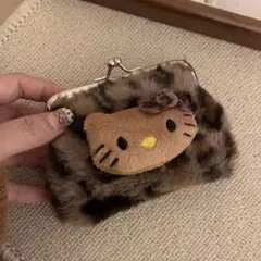 ハローキティ ヒョウ柄ポーチ ブラウン