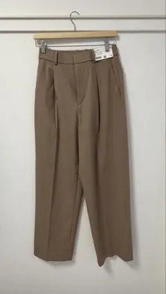 UNIQLO タックワイドパンツ M ベージュ　丈長め　新品