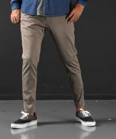 【定価13,200円】『ワンダーシェイプ』 テーパードスキニーパンツ S