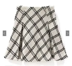 ダイヤチェック柄ツイードフレアミニスカート