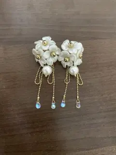 花モチーフパールピアス
