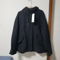 GU黒色マウンテンパーカー