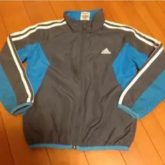 アディダス ウインドブレーカー