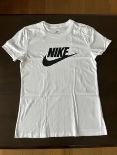 NIKE Tシャツ ホワイト Mサイズのサムネイル
