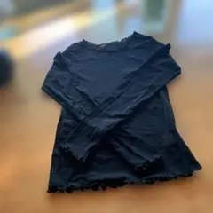 ブラック フリルネック 長袖トップス