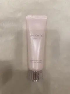 DECORTE キモノ ユイ パヒュームドハンドクリーム　30g