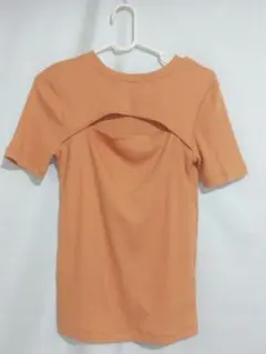 AZUL 胸元カットアウト リブ半袖カットソー オレンジ Msize