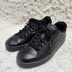 【極美品】 PUMA スニーカー オールブラック 24.0cmのサムネイル