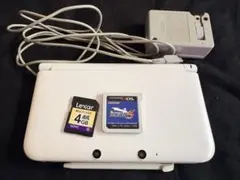 ニンテンドー3DS LL 本体 ホワイト ACアダプター付動作確認済・初期化 
