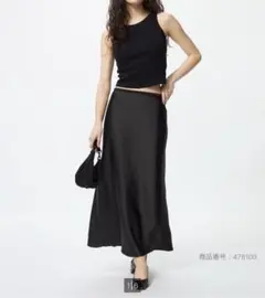 UNIQLO サテンスカートM ブラック 試着のみ