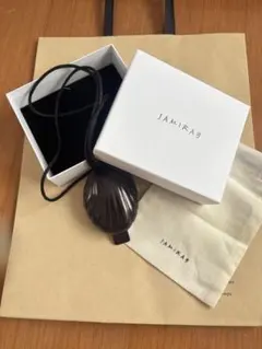 ジャミレイ LEATHER SHELL ネックレス