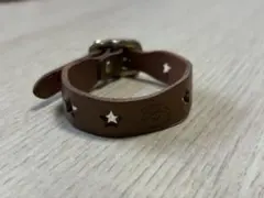 IL BISONTE レザー バングル 星型穴あき