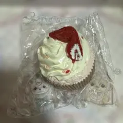 いちご ホイップ カップケーキ スクイーズ