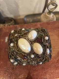 ビーズ装飾カフバングル　フランス　ビンテージ⭐️ジャンヌバレ