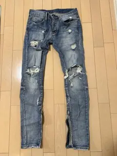 mnml ダメージ加工 ブルースキニージーンズ