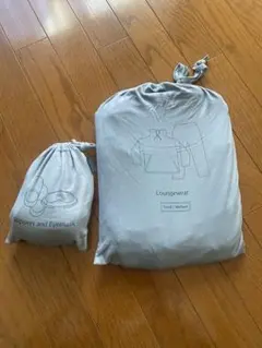 【新品未開封】エミレーツ航空ビジネスクラス ラウンジウェア/スリッパマスク