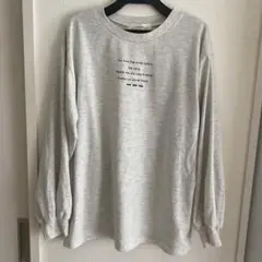 Laumeomi.. グレー 長袖Tシャツ メッセージ