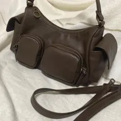 レザータッチアウトポケットバック