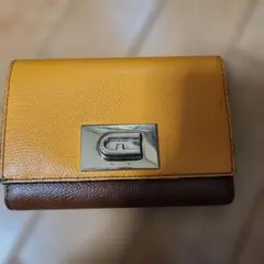 F*5様 FURLA　2つ折り　財布