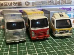 トミカ　引越のサカイ 佐川急便 ヤマザキパン トラック 3台セットのサムネイル