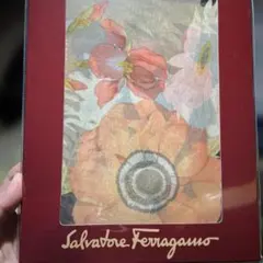 Salvatore Ferragamo フラワーパターンスカーフ新品未開封
