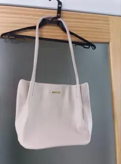 【美品】フェリシモ　ショルダーバッグ ライトピンク　合皮のサムネイル