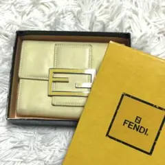 【正規品・箱付き】FENDI フェンディ 二つ折り財布 FFロゴ マンマバケットのサムネイル
