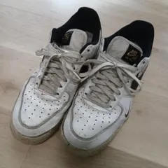 NIKE AIR FORCE 1 ホワイト×ブラック×ゴールド　28.5