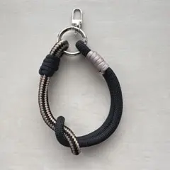 ハンドメイド パラコード ハンドストラップ ブラック系