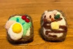 食パン　ブローチ　ボールチェーン