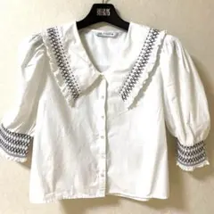 ZARA ビッグ襟フリル付きホワイトブラウスパフスリーブ襟袖口刺繍七部袖M