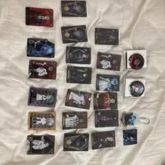 ツイステセット。ウエハースカード、缶バッジ、アクキー、（イデア、ジャミルetc)