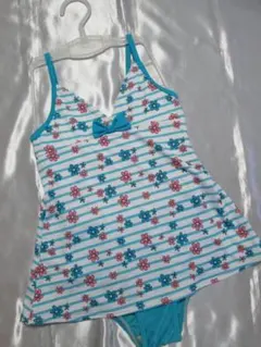 ♪新品★１３０㎝★水着★キッズ・女の子★Aライン★ワンピース水着