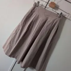 【美品】UNIQLOフレアスカート