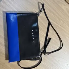 MARNI ショルダーバッグ 黒 青のサムネイル