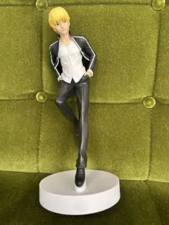 ギルガメッシュ　Fate フィギュア