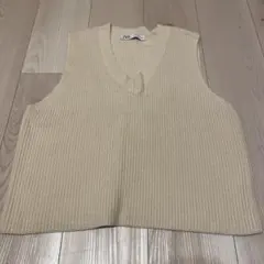 ZARA ベージュ Vネック ノースリーブ ベスト
