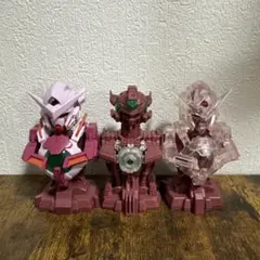 ガンダム エクシア 胸像 フィギュア 3体セットのサムネイル