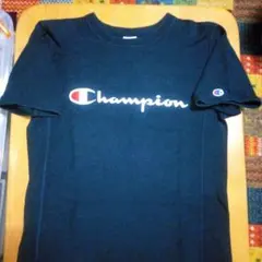 Champion Reverse Weave Tシャツ これからの季節に最適です