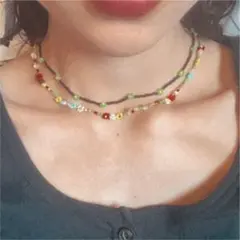 ビーズネックレス　重ね付けイメージ