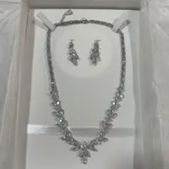 クラシカルジルコニアネックレス＆イヤリングセット / Love Tiara