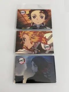 鬼滅の刃 無限列車編 場面写スクエア缶バッジセット　竈門炭治郎 煉獄杏寿郎 魘夢