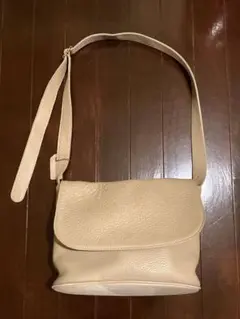 COACH ベージュ オーバル型 ショルダーバッグ
