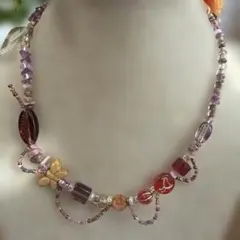 ビーズネックレス マルチカラー 蝶々モチーフ レトロアクセサリー