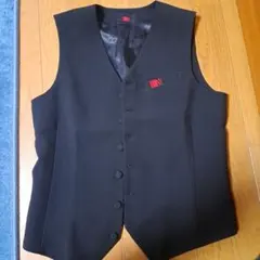 黒ノーカラースーツベスト 6つボタン