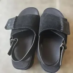 再値下げしました！UGG ブラック サンダル スエード