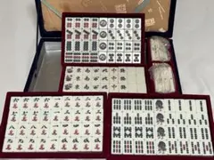 【希少】麻雀牌 任天堂 初代 徳重 関東書体 希少】麻雀牌 任天堂 初代 徳重 関東書体 - メルカリ
