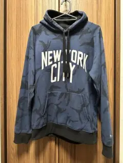 1PIU1UGUALE3 ×ナンバーナインネイビー カモフラージュ パーカー