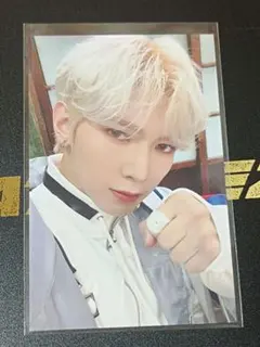 ateez ヨサン Rocky ポップアップ トレカ