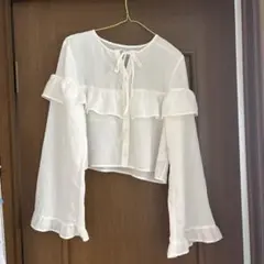 earth music&ecology フリル長袖シャツ F ホワイト